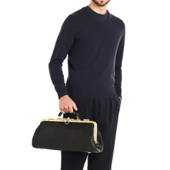Briefcase in vintage leather color black