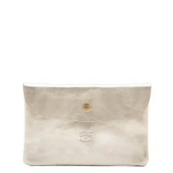 Case in metallic leather color metallic platinum