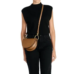 Consuelo Women's crossbody bag in leather color chocolate