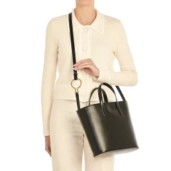 Consuelo Women's shoulder bag in leather color black