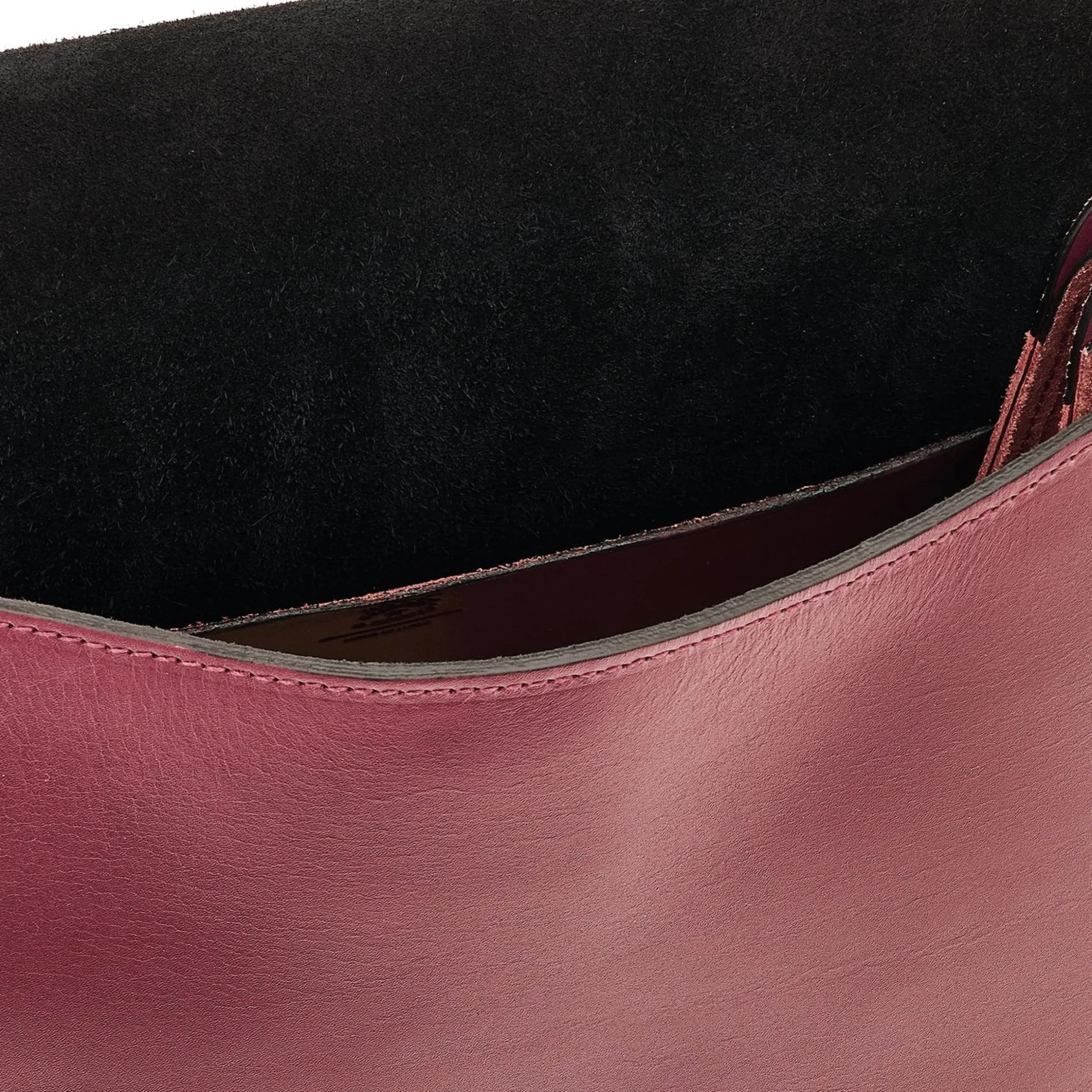 Consuelo Women's crossbody bag in leather color black cherry