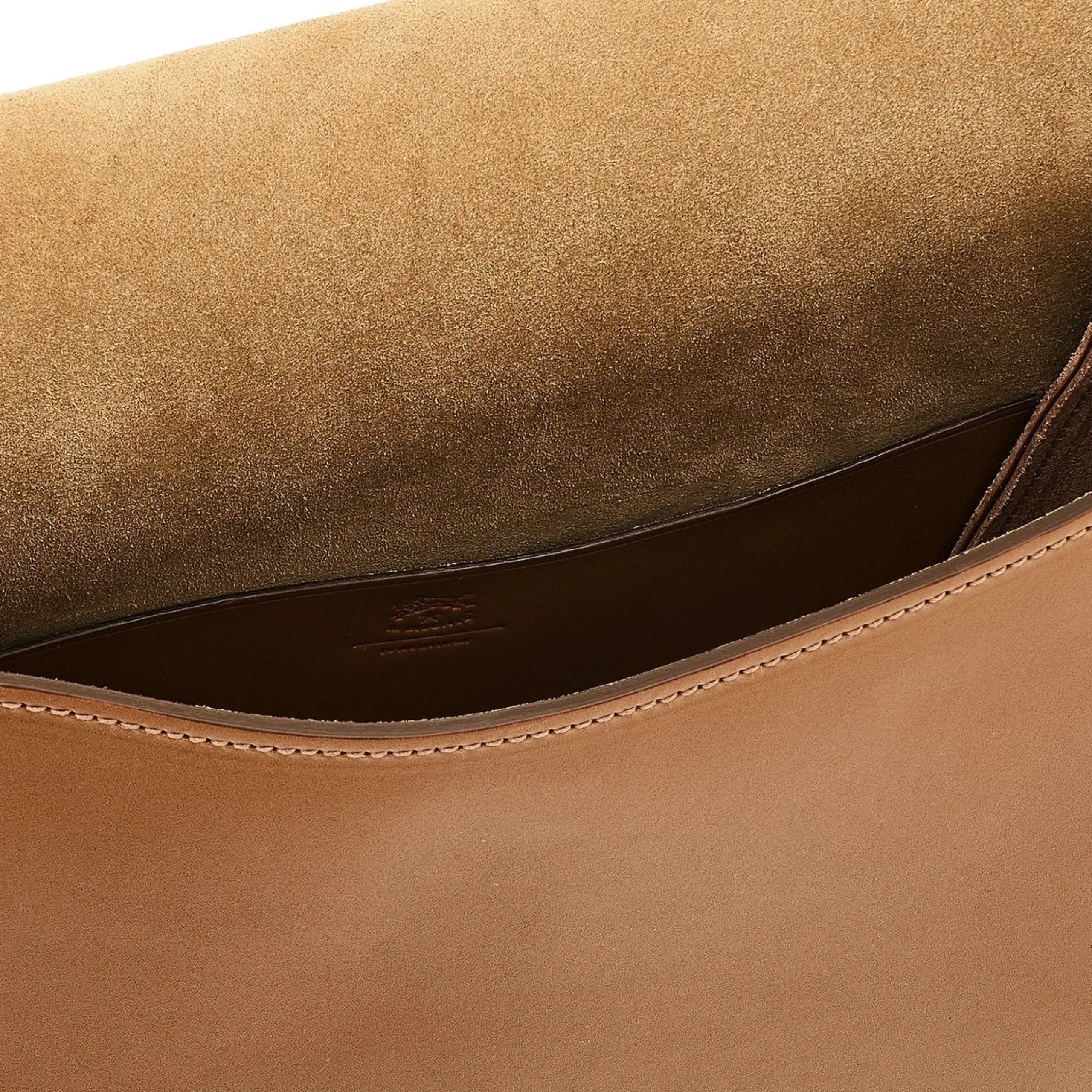 Consuelo Women's crossbody bag in leather color chocolate