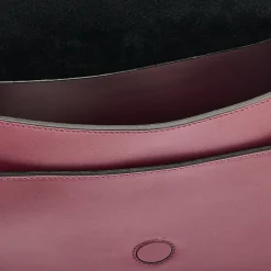 Consuelo Women's crossbody bag in leather color black cherry