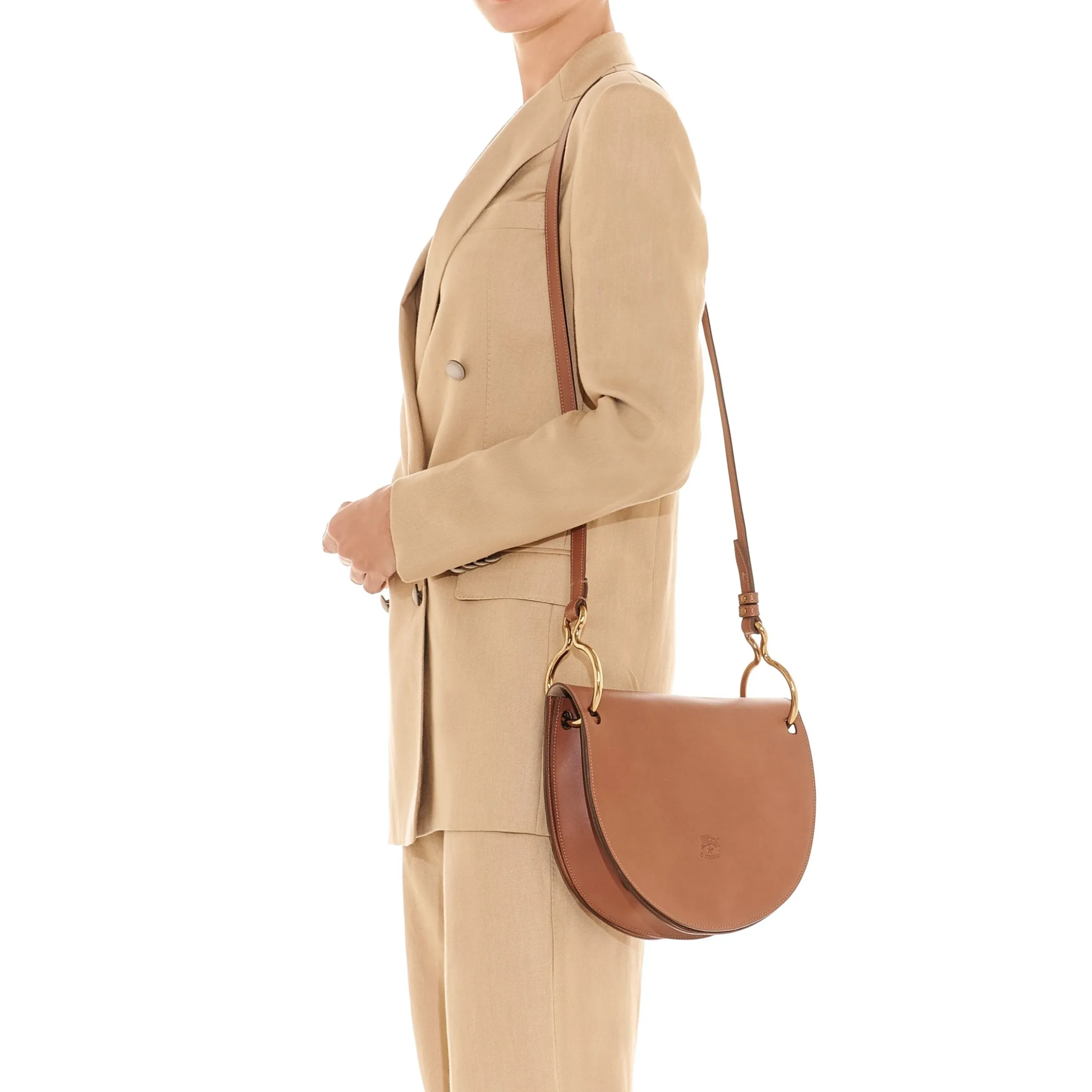 Consuelo Women's crossbody bag in leather color chocolate