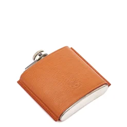 Home Hip flask in leather color caramel