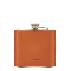 Home Hip flask in leather color caramel