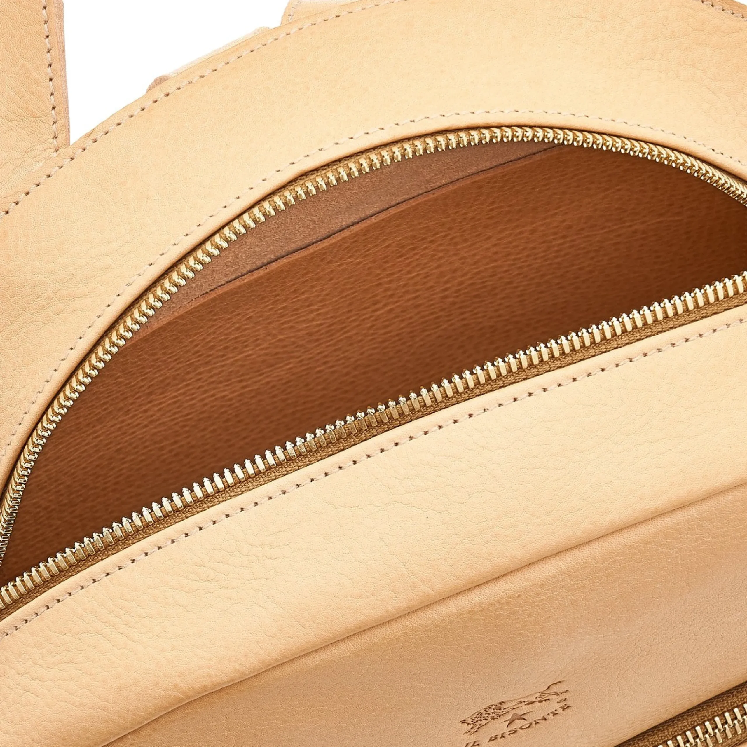 Lungarno Women's backpack in leather color natural