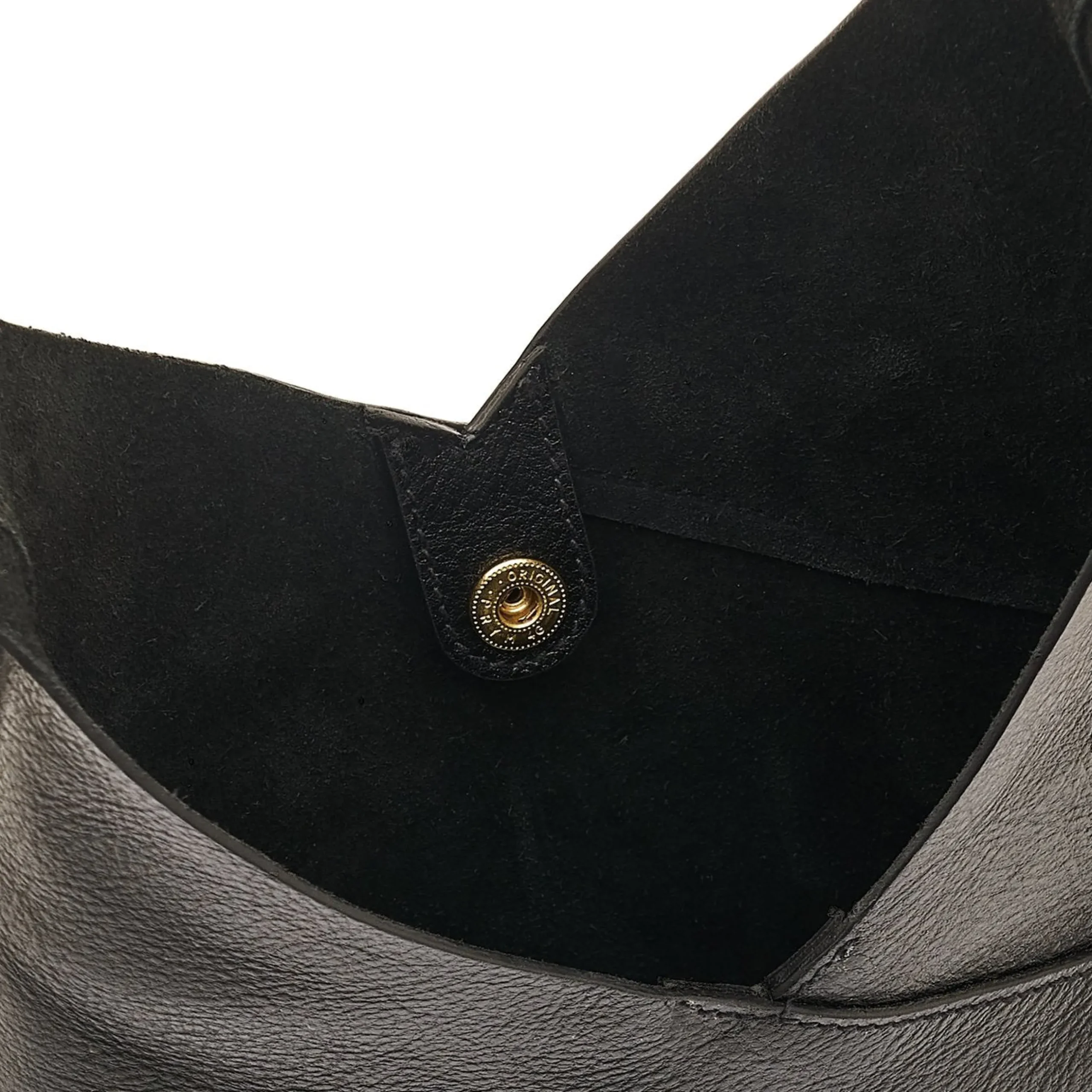 Malibu Women's shoulder bag in leather color black