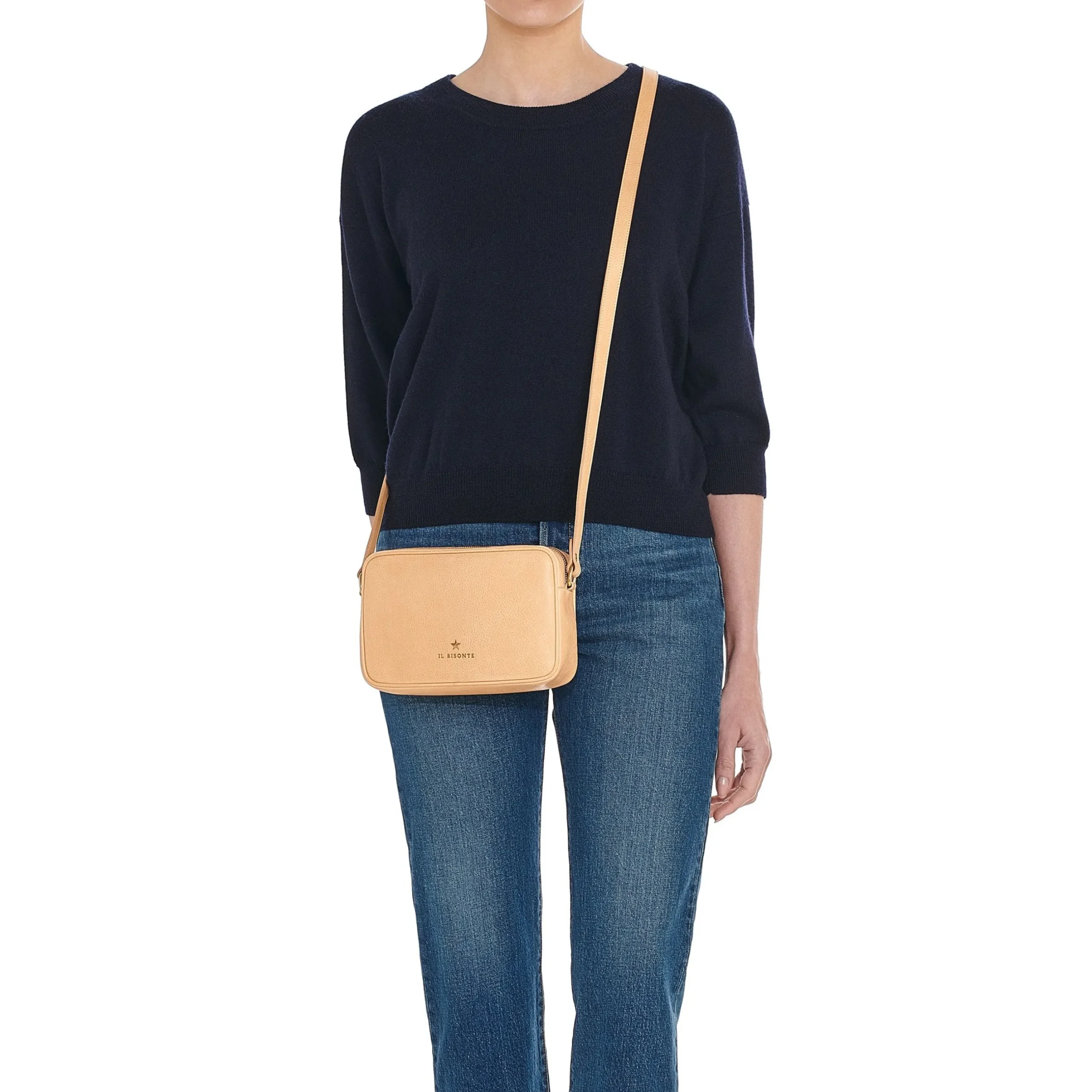 Oliveta Women's crossbody bag in leather color natural