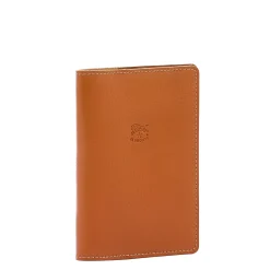 Passport holder in leather color caramel